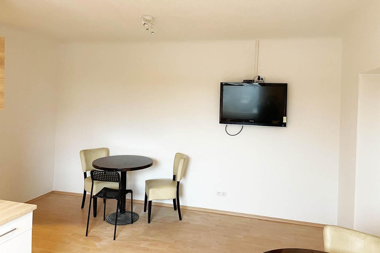 Cozy 2-Room Apartment Bruehl  Luaran gambar